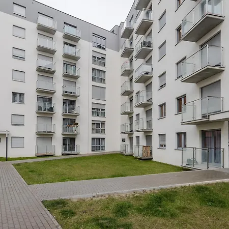 Mieszkanie Typu Studio Nad Jeziorem Malta Apartment *